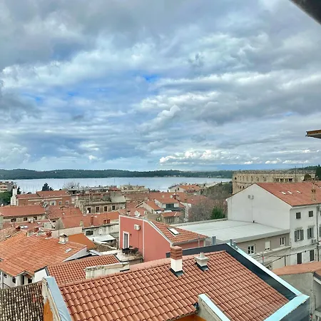 Crolivia Apartments Near Arena, Center Of Pula Exterior photo