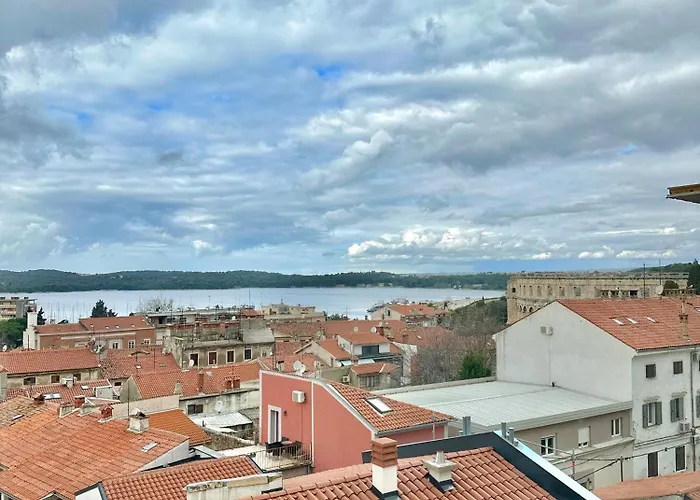 Crolivia Apartments Near Arena, Center Of Pula